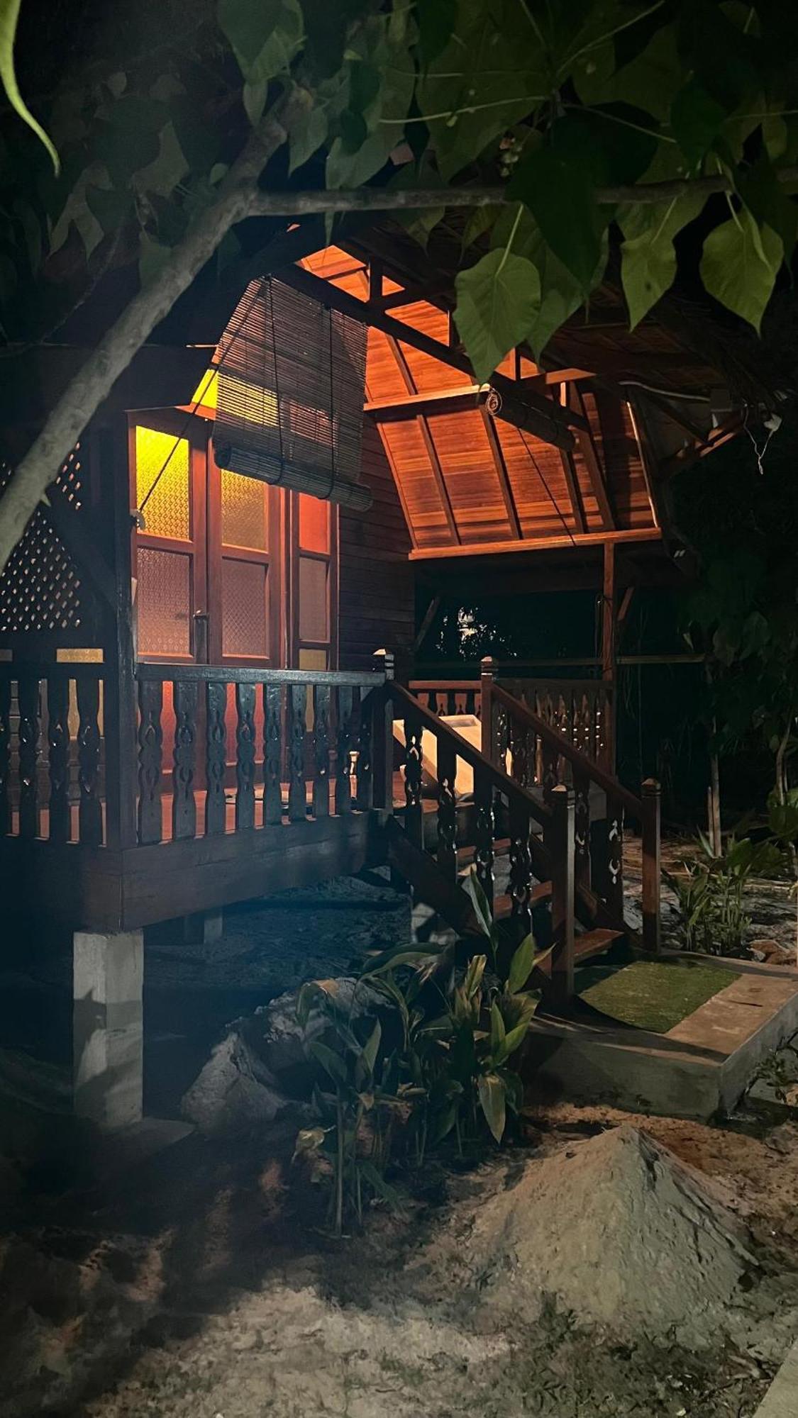 Golden Chenang Village Pantai Cenang  Exterior foto