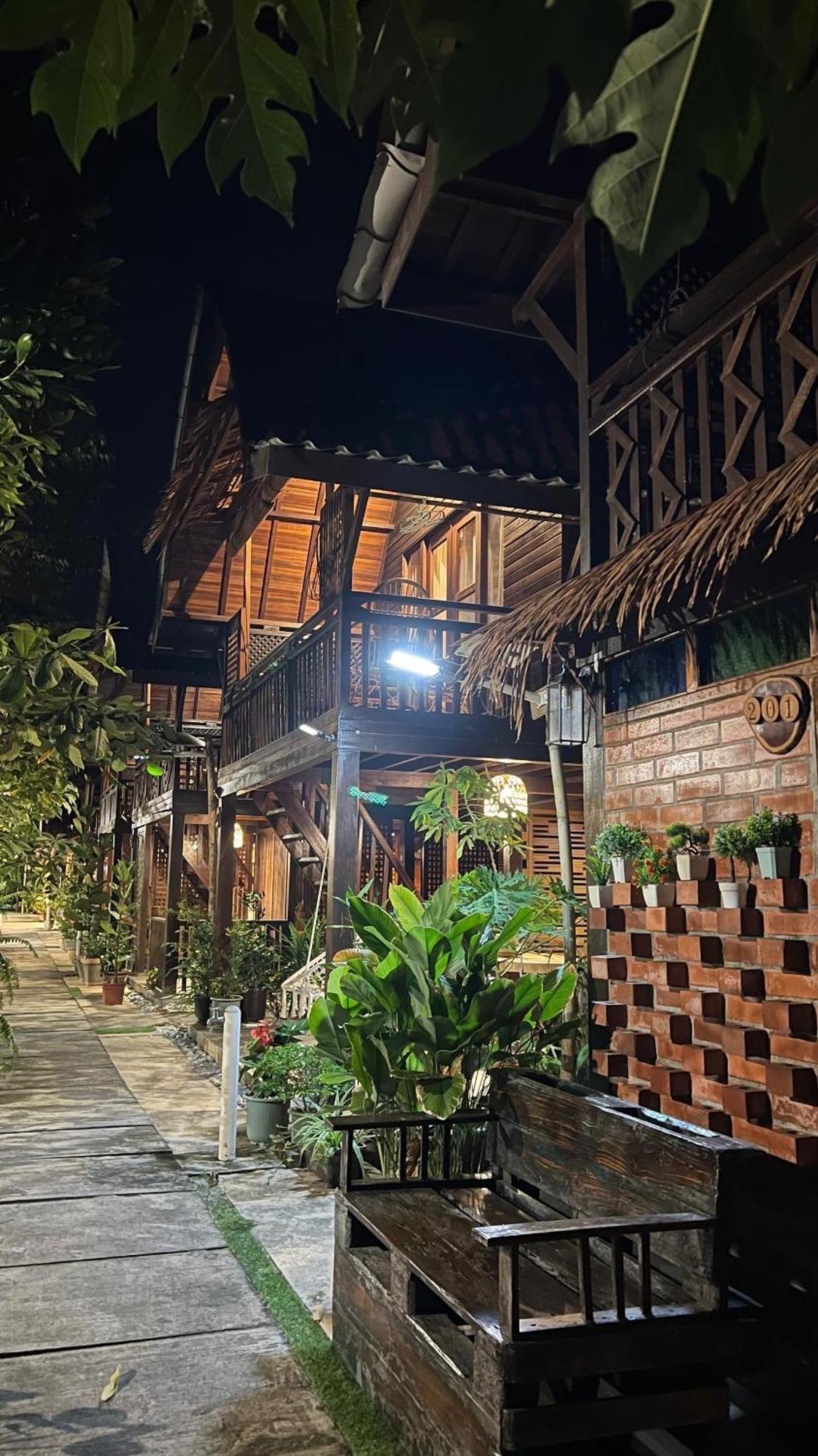 Golden Chenang Village Pantai Cenang  Exterior foto